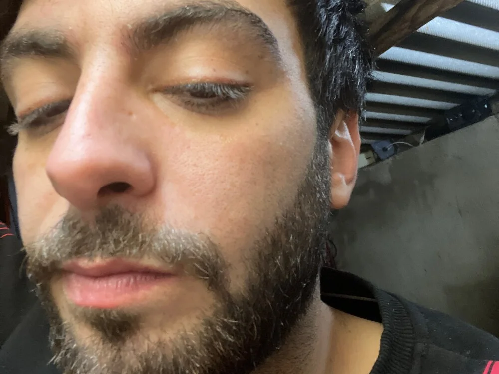 Bekoinn8 Offline XXX-Chat