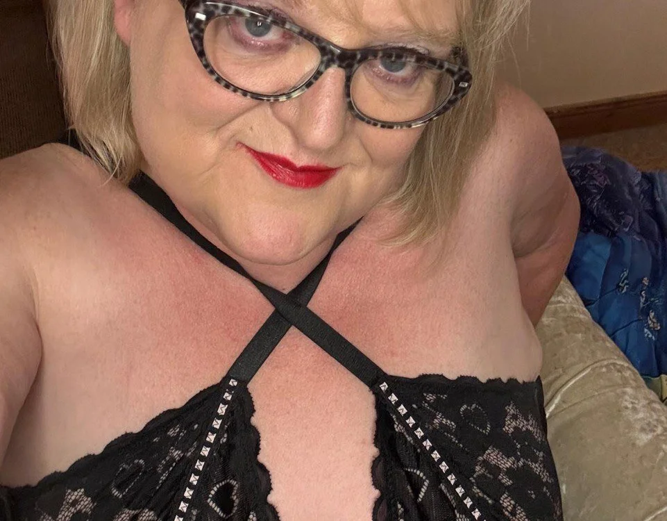 Chatroom XXX hors ligne de Curvy-Irish-CrystalX