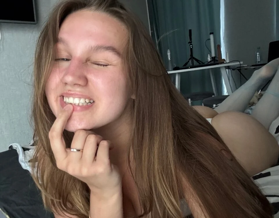 secretnaya_girl's Offline XXX Chat