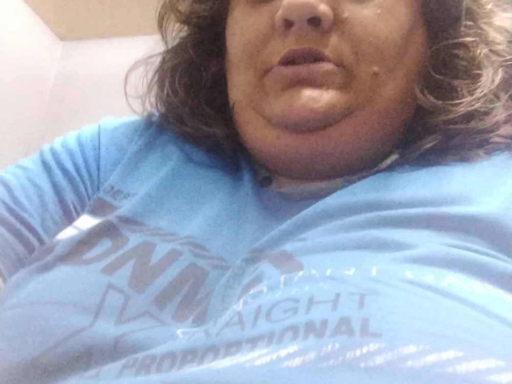 hothouse18xxx Offline XXX-Chat