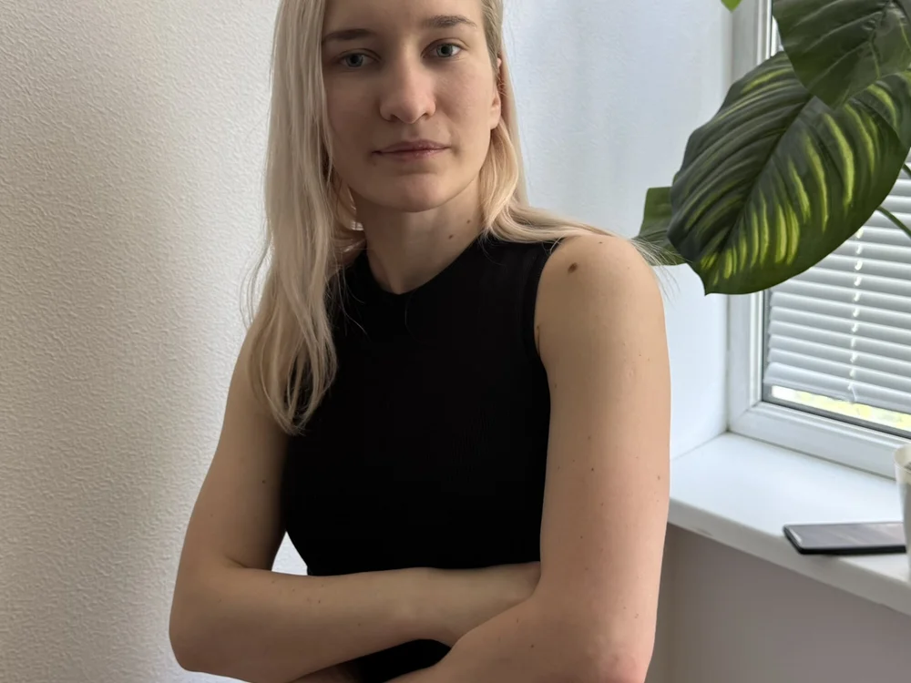 Erlinatrue's Offline Chat Room