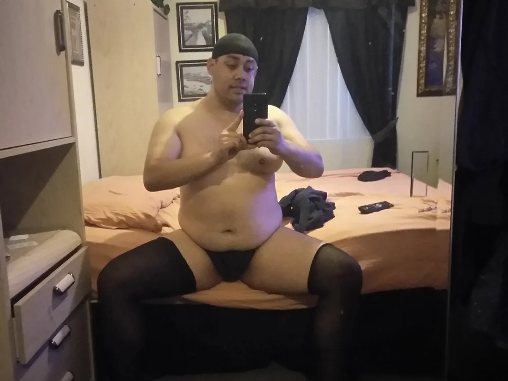 straightButtOpen702's Offline Chat Room