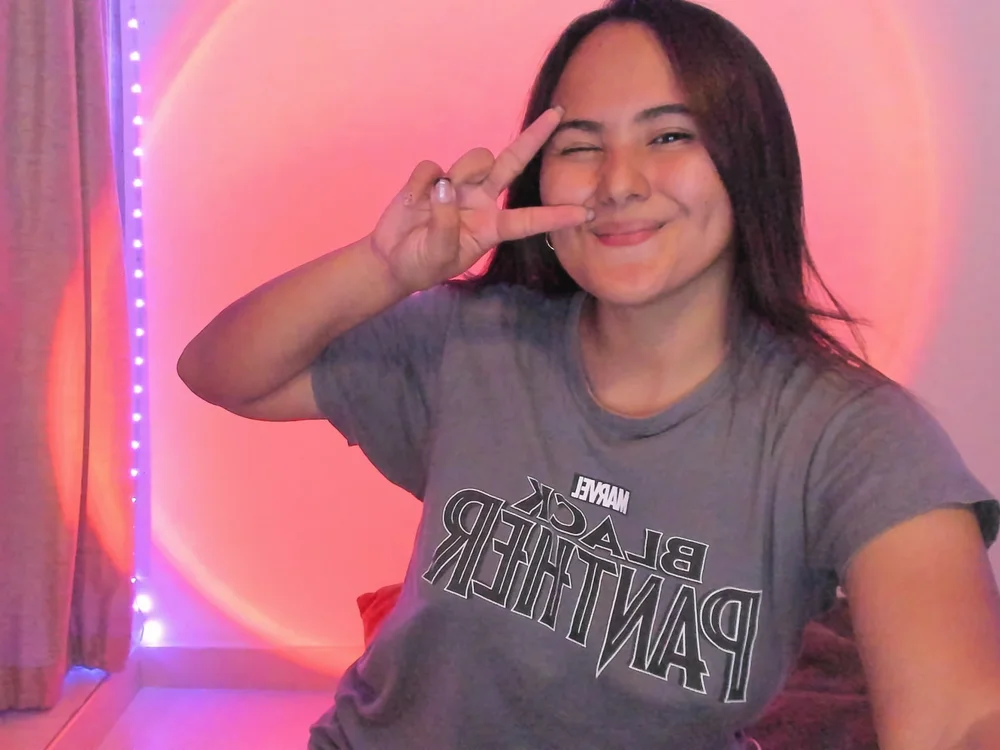 amy_riddlee's Offline XXX Chat