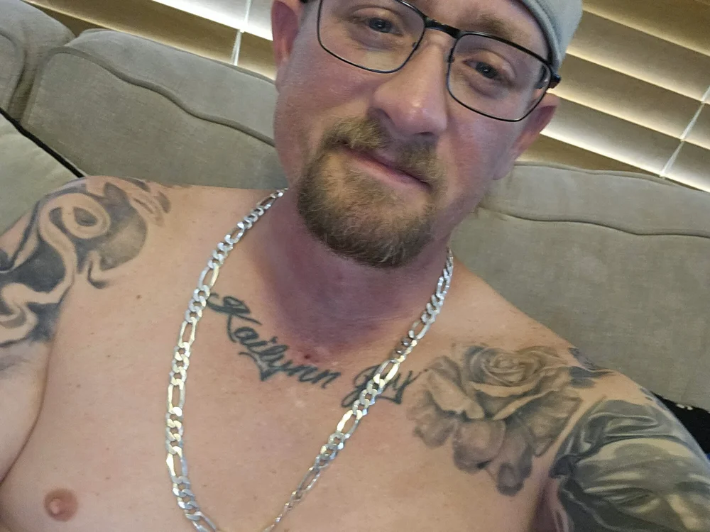 JohnnyKorrupt_'s Offline XXX Chat