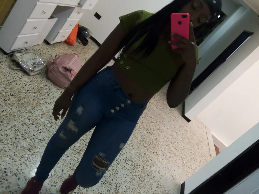 miluuksegura Offline XXX-Chat