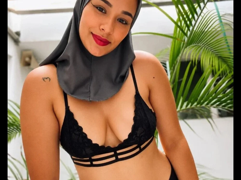 Shana-Jamil Obrolan XXX Offline