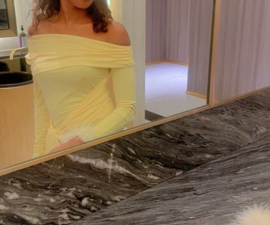 Bessy_Tess Adlı Modelin Çevrimdışı XXX Sohbeti