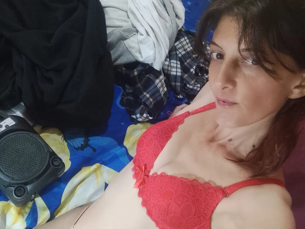 Offline XXX chat Latina--fierce-submissive