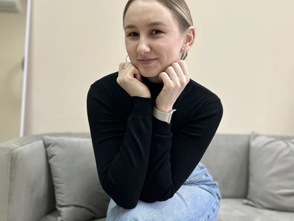 LeonaBaker's Offline Chat Room
