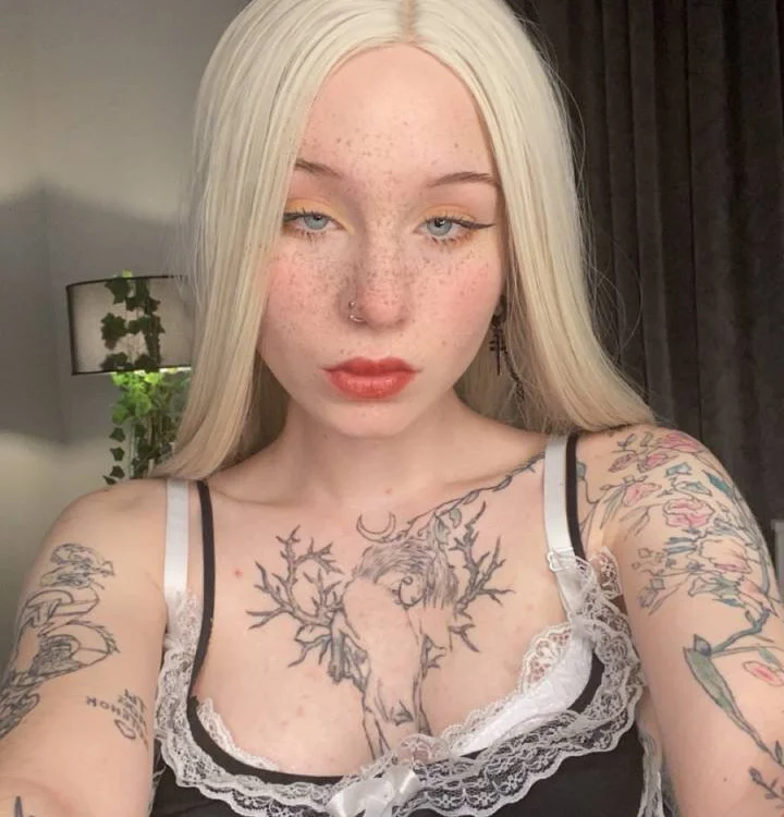 EdythBevis' Offline Chat Room