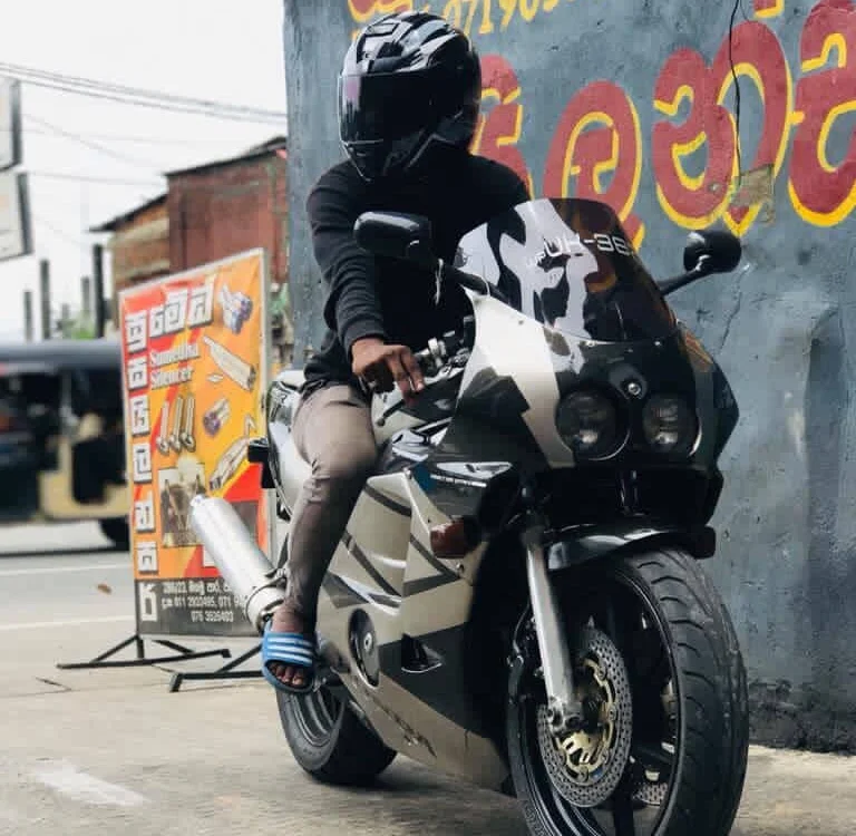 joooi2002 Offline XXX-chat