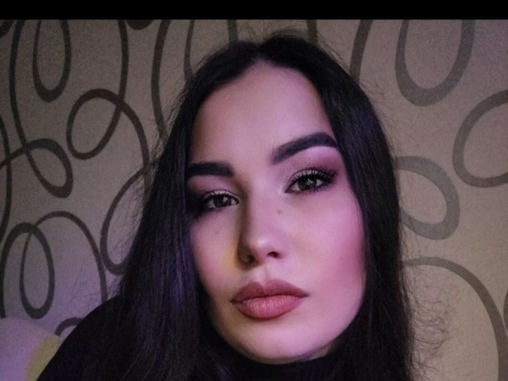 _Michelle_l's Offline Chat Room