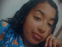 coral_monrroy's webcam live show