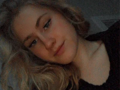 Prettypinkisland on StripChat
