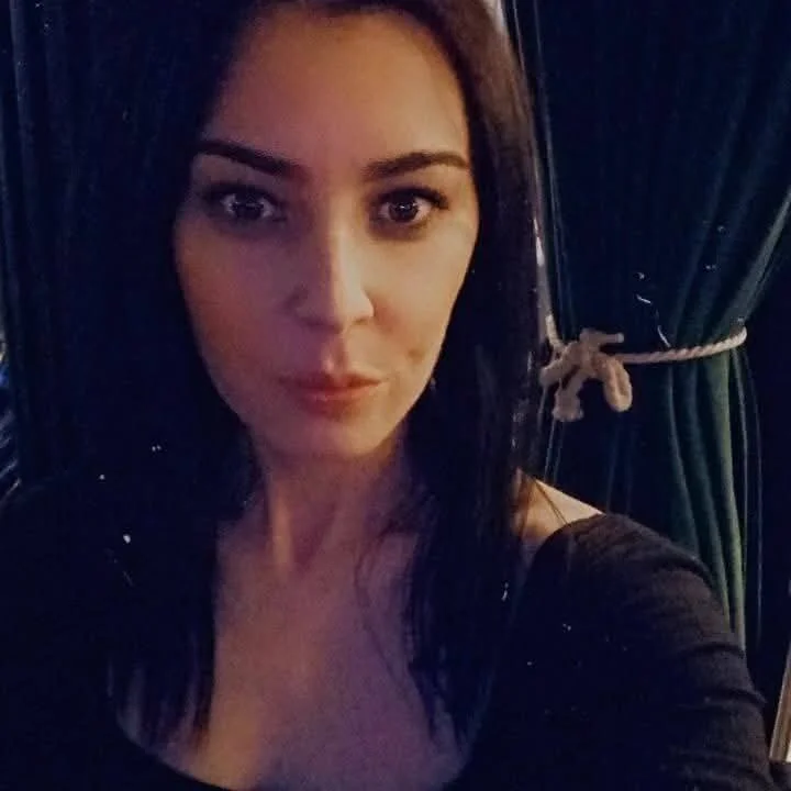 joystickdoll's Offline Chat Room