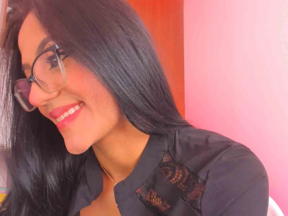 Bilik Sembang Luar Talian ema_rose24