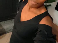 Maleekval's webcam live show