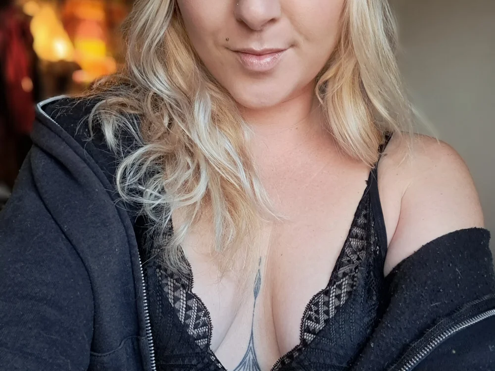 Dandelionfoxxyhoneypot Offline XXX-chat
