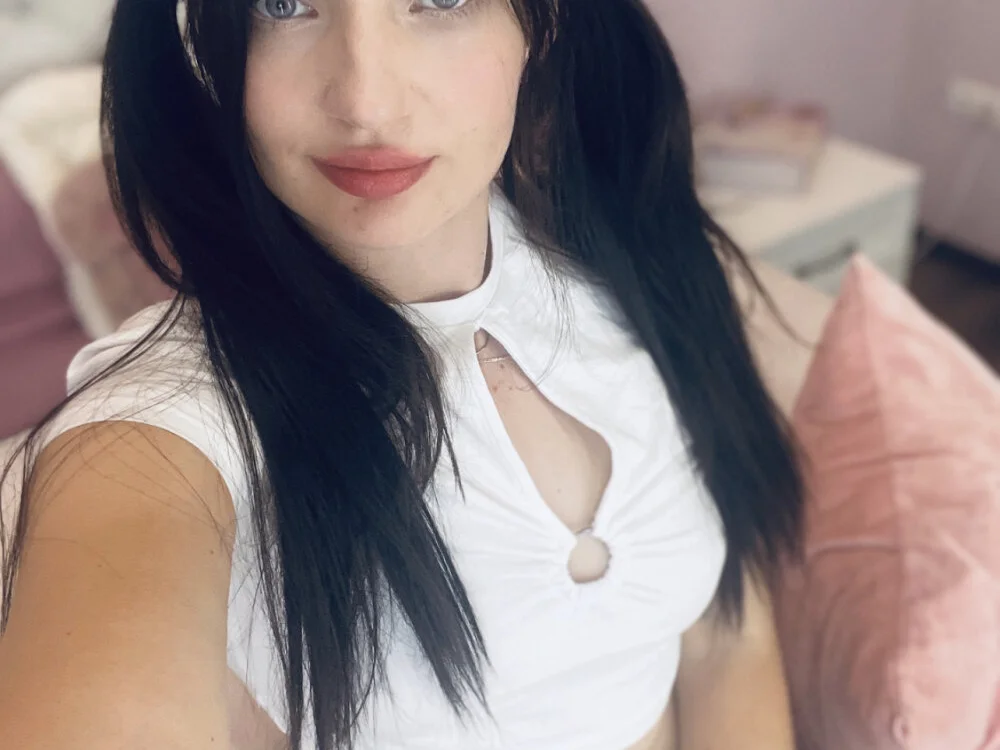 VioletUmi's Offline XXX Chat