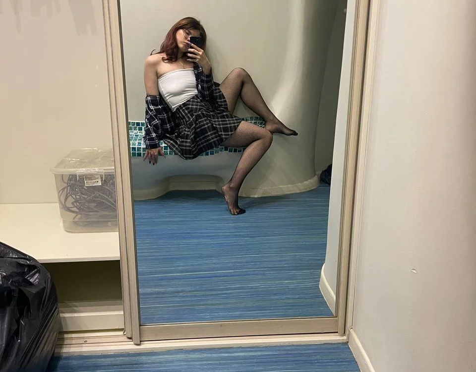 MaryWeln's Offline Chat Room