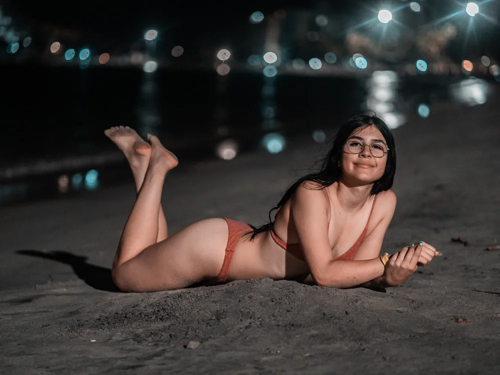 MichiMonroe's Offline Chat Room