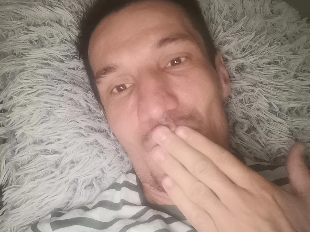 Cisse1988@xh's Offline Chat Room