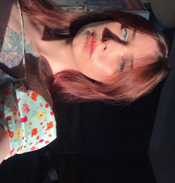 Eva_Simons52's Offline XXX Chat