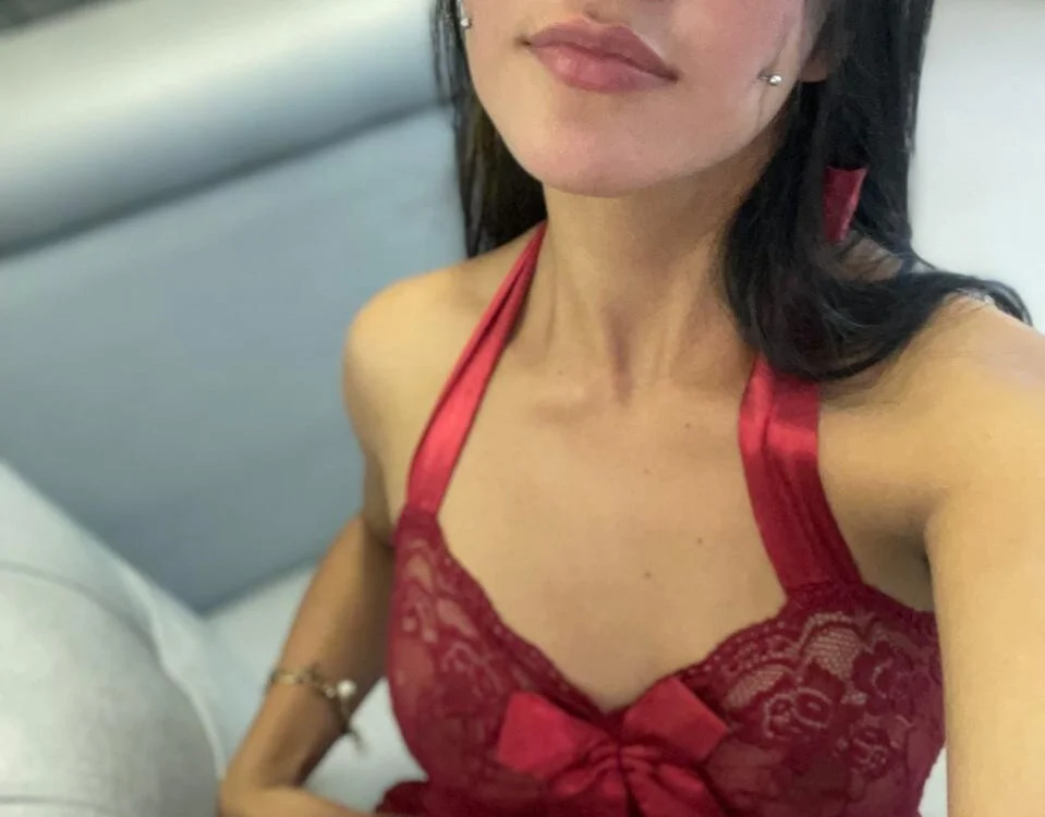 Itzel_eir's Offline Chat Room