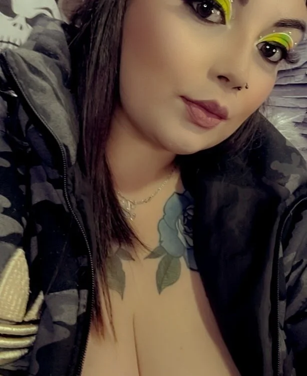 juliette_rd 離線 XXX 聊天