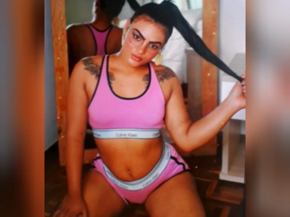 Rosario-2002's most recent online preview