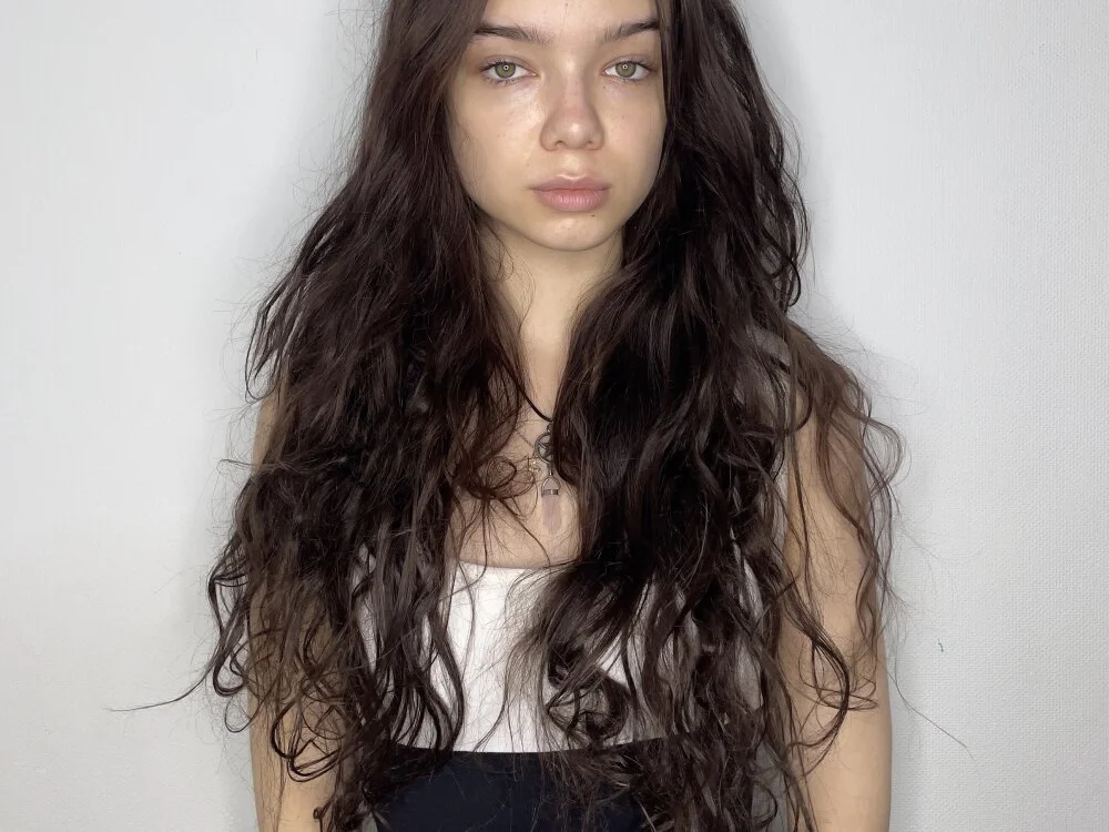 JoanFrickey's Offline XXX Chat