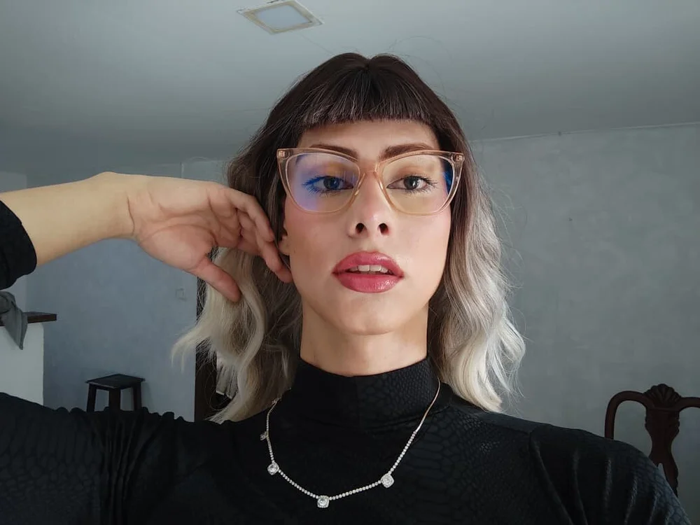 Chat +18 off-line de AllisonGray_