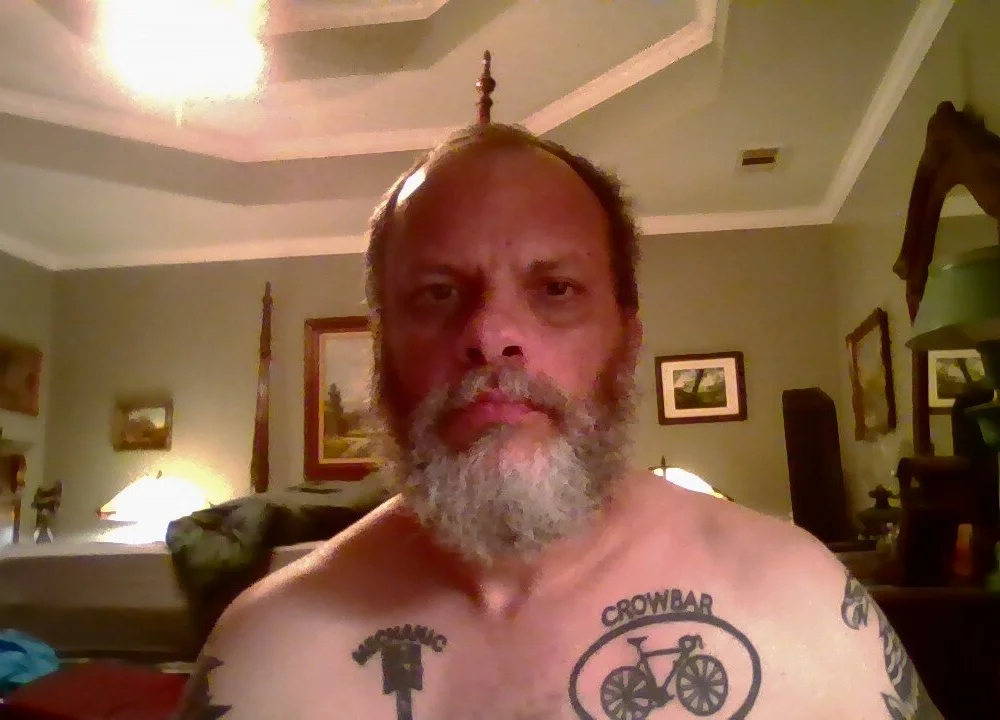 martynude2 離線 XXX 聊天