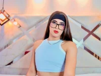 XXX chat uživo modela camii_raux