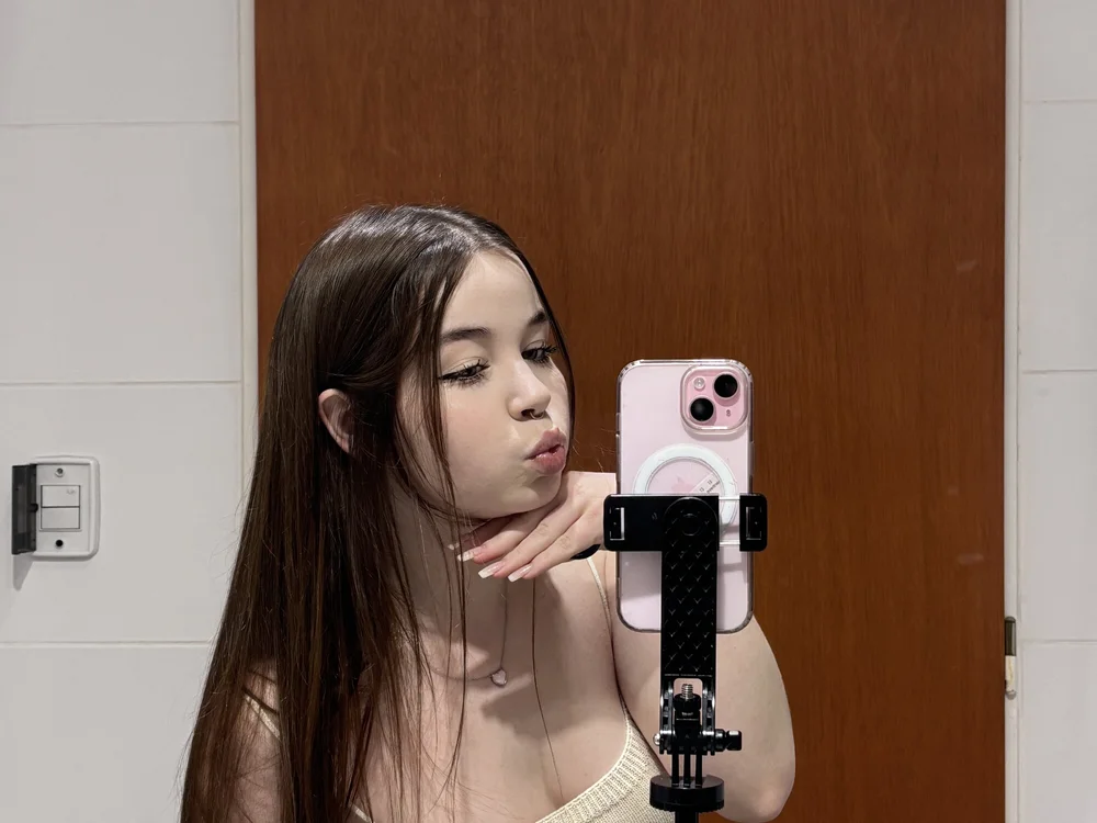 Bilik Sembang Luar Talian kikikira