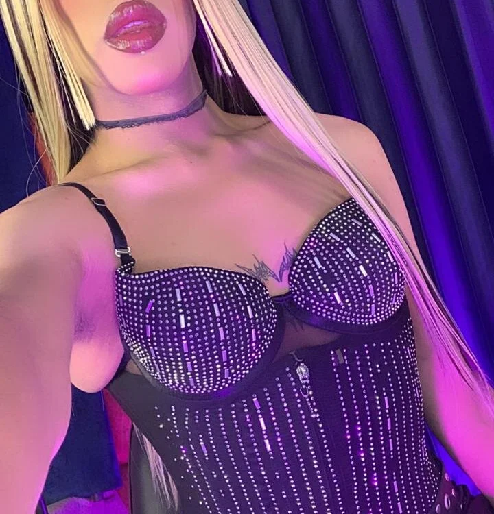 ambervalentineCS cam model