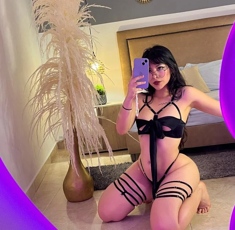 Offline XXX chat modela riley_sierra