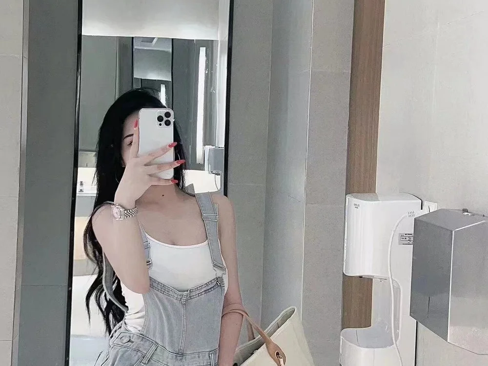 queen-ying's Offline XXX Chat