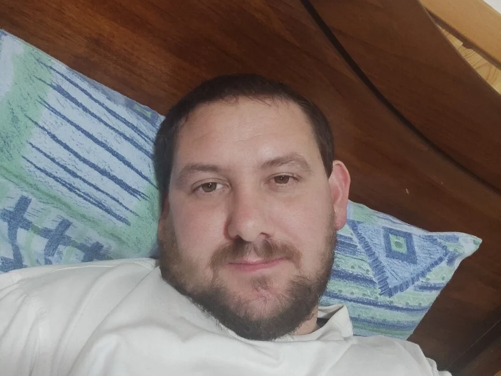 manuel9428 離線 XXX 聊天