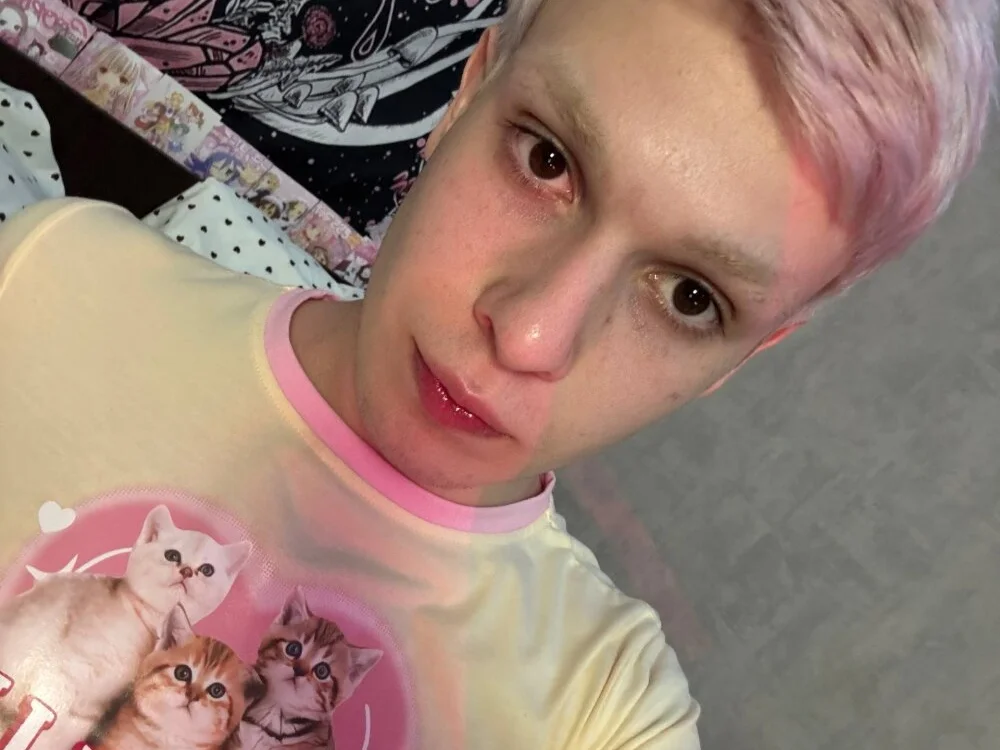 Nikikitty0 Offline XXX Chat