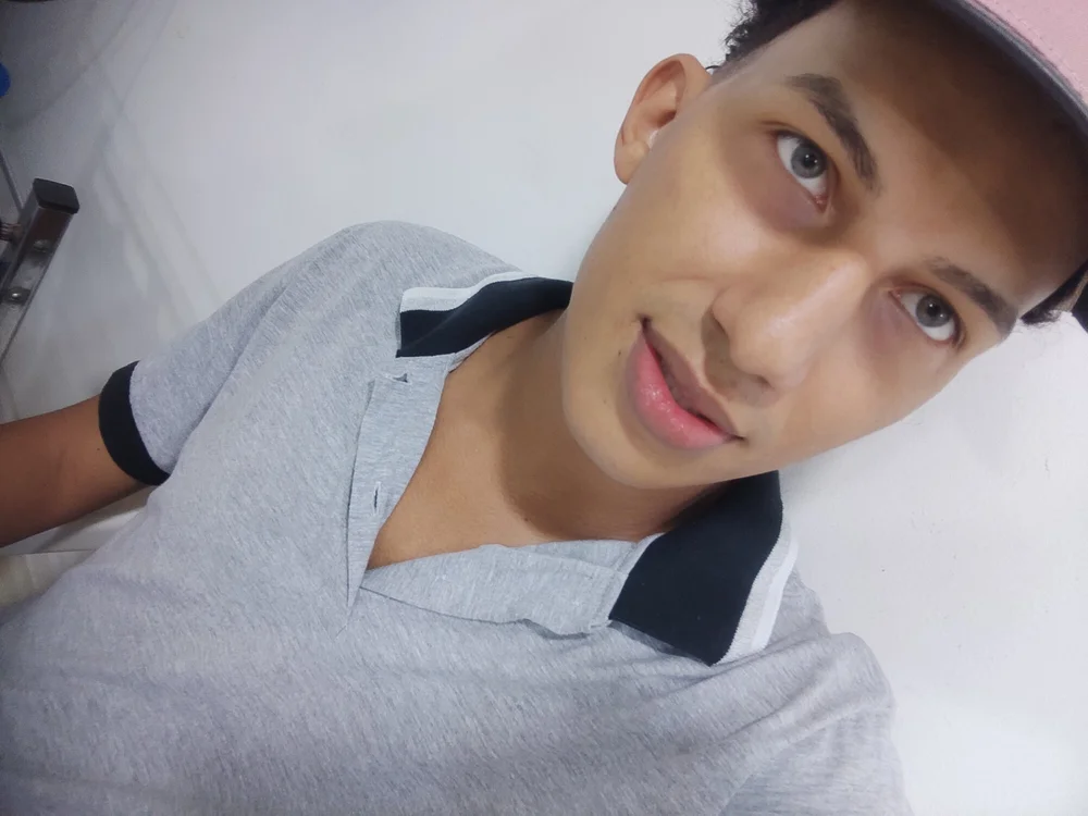 Moonwalkersillo's Offline XXX Chat