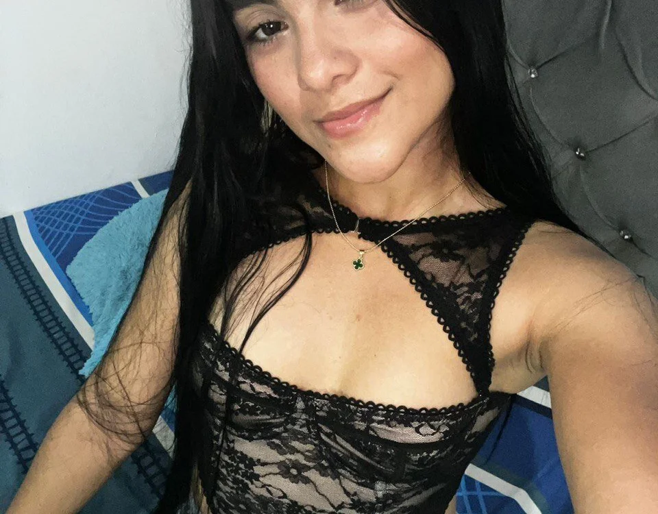 Ashlee_cooper_'s Offline Chat Room