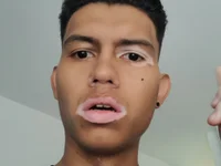 xrobXstax's webcam live show