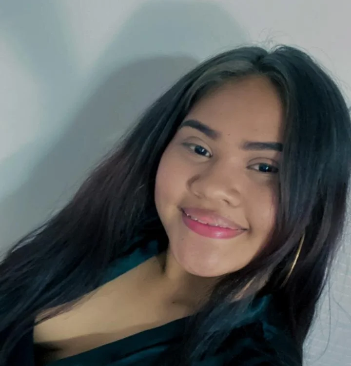 perla158's Offline Chat Room
