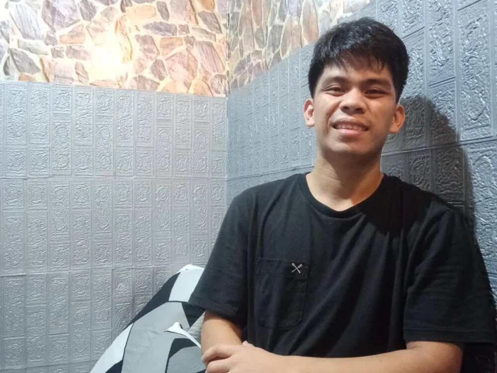 cumwhat_meのオフラインXXXチャット