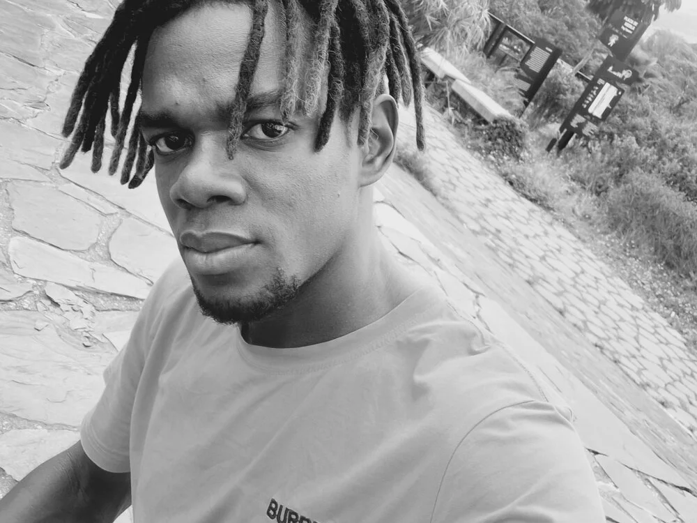 Cesar2501_'s Offline XXX Chat