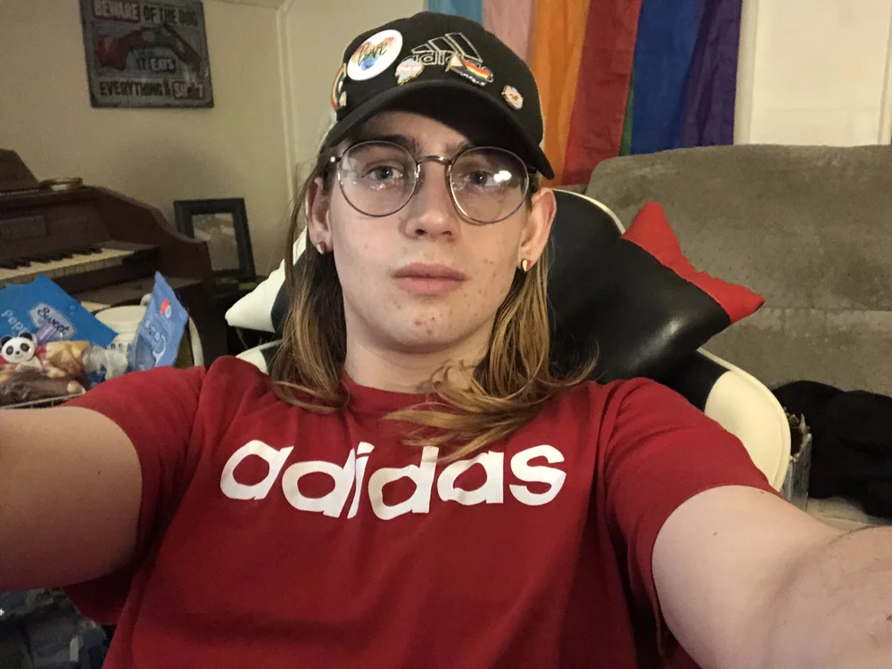 Kat_witha_Peen offline chatrum