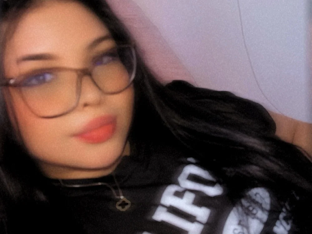 AshlyRouse Adlı Modelin Çevrimdışı XXX Sohbeti