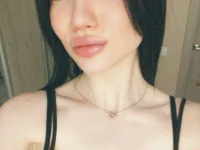 CrystalMuze's webcam live show