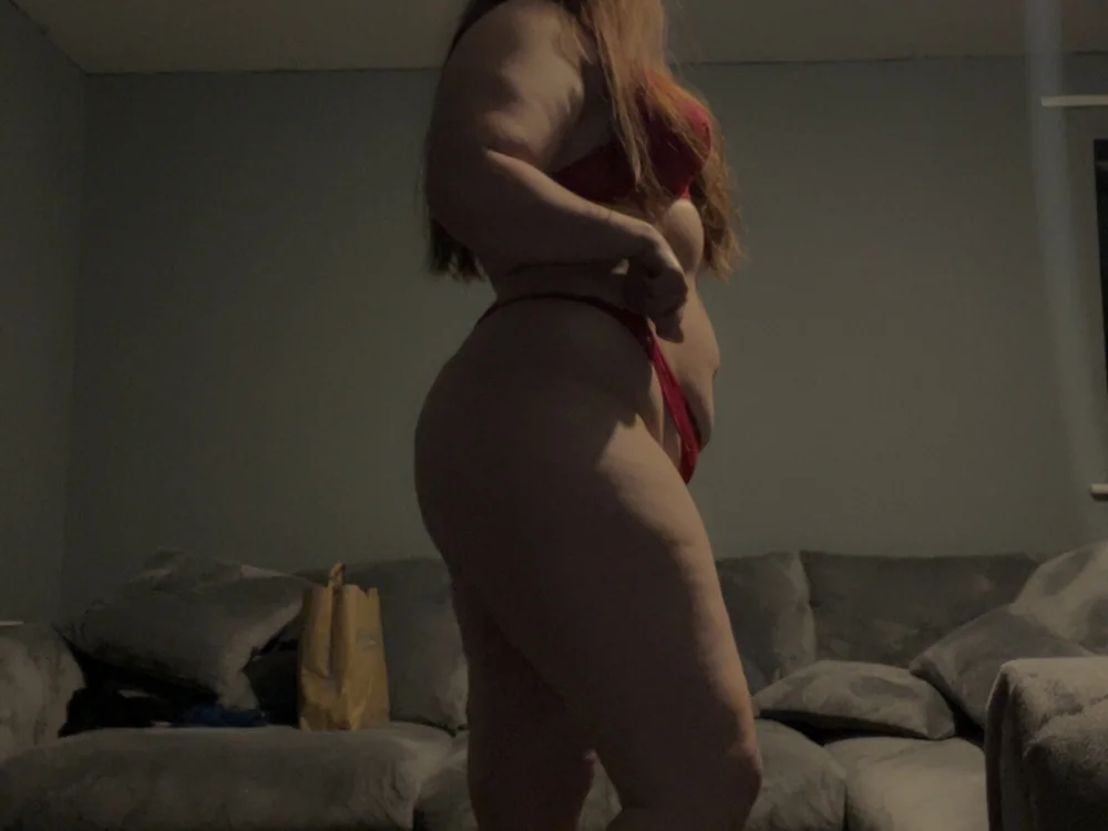 PrettyLizzyx's Offline Chat Room